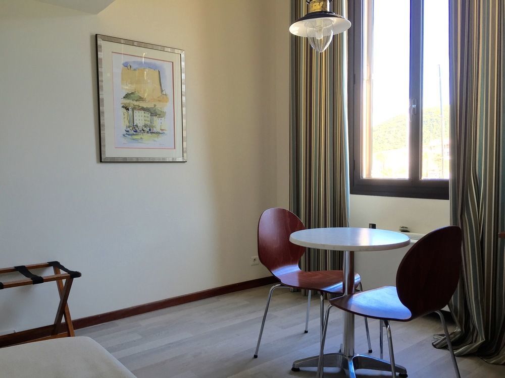 بونيفَسْيو Les Appartements Du Port المظهر الخارجي الصورة