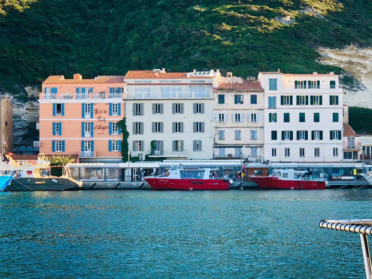 بونيفَسْيو Les Appartements Du Port المظهر الخارجي الصورة